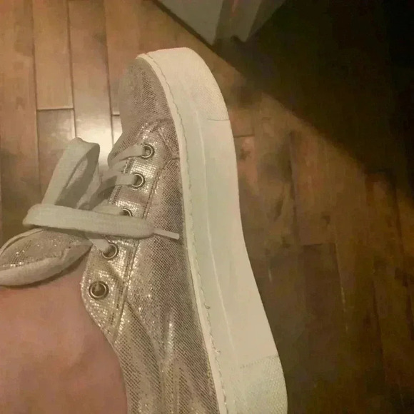 🔥🔥2/30$ 🔥Ming kuang Gold  colour shoes - Picture 12 of 12